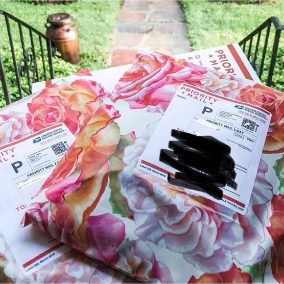 Watercolor Blossom’s Poly Mailers 10x13 Pack of 25 - Picture 5 of 5